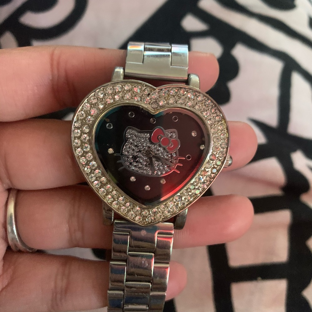 Hello kitty women’s watch - Picture 3 of 4